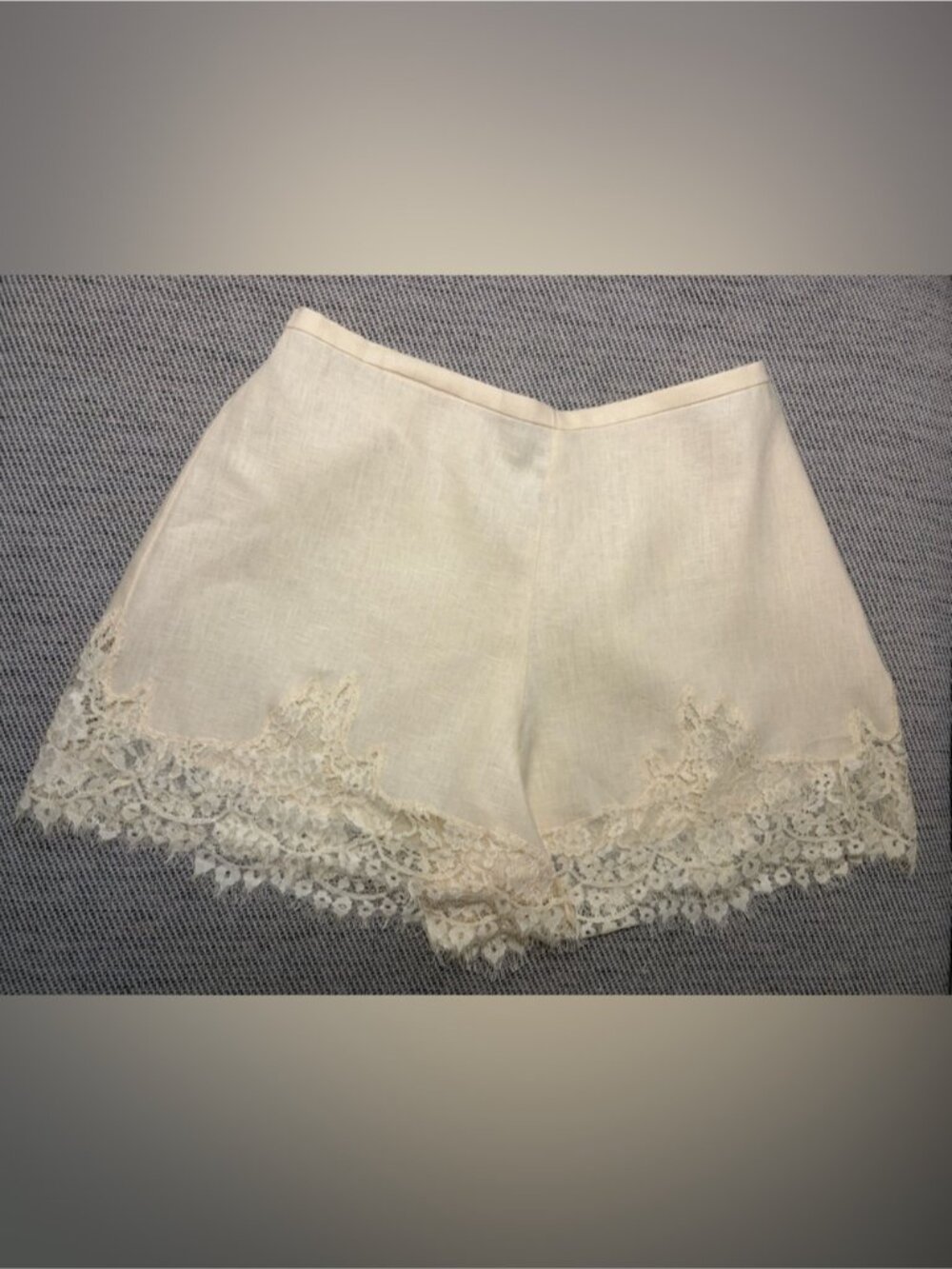 NEW Reformation Fern Sugar Yellow Lace Trim Linen Shorts Elastic Waist | US XS - Picture 9 of 13